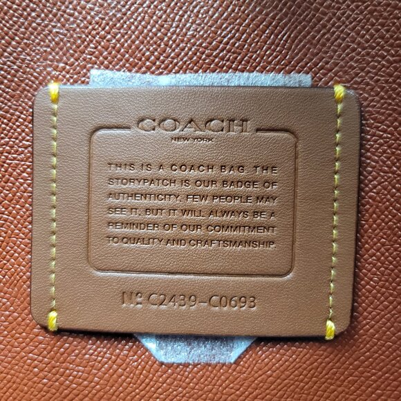 COACH Willow Large Tote In Signature Canvas with Interior Zip Pocket- Tan Rust⭐ - Picture 15 of 16